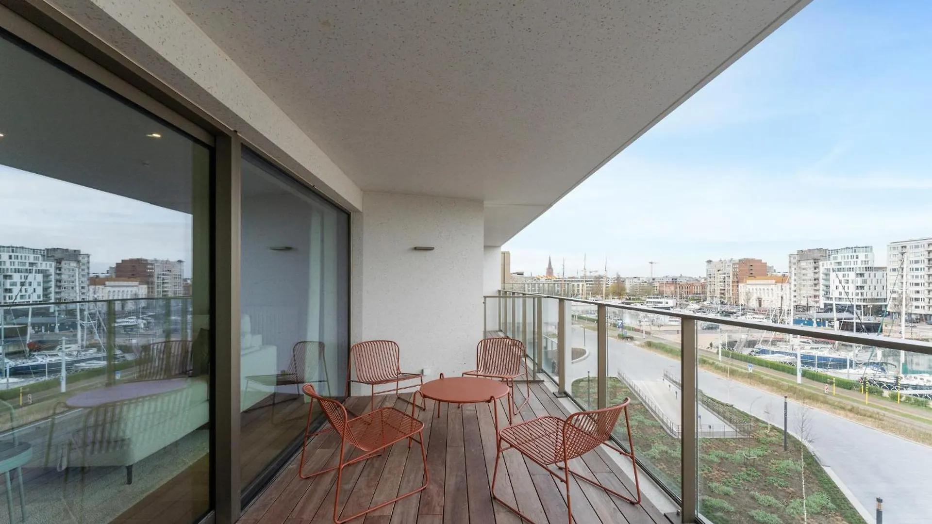 Апартаменты Sky Harbour-Luxe Met Fenomenaal Uitzicht Остенде